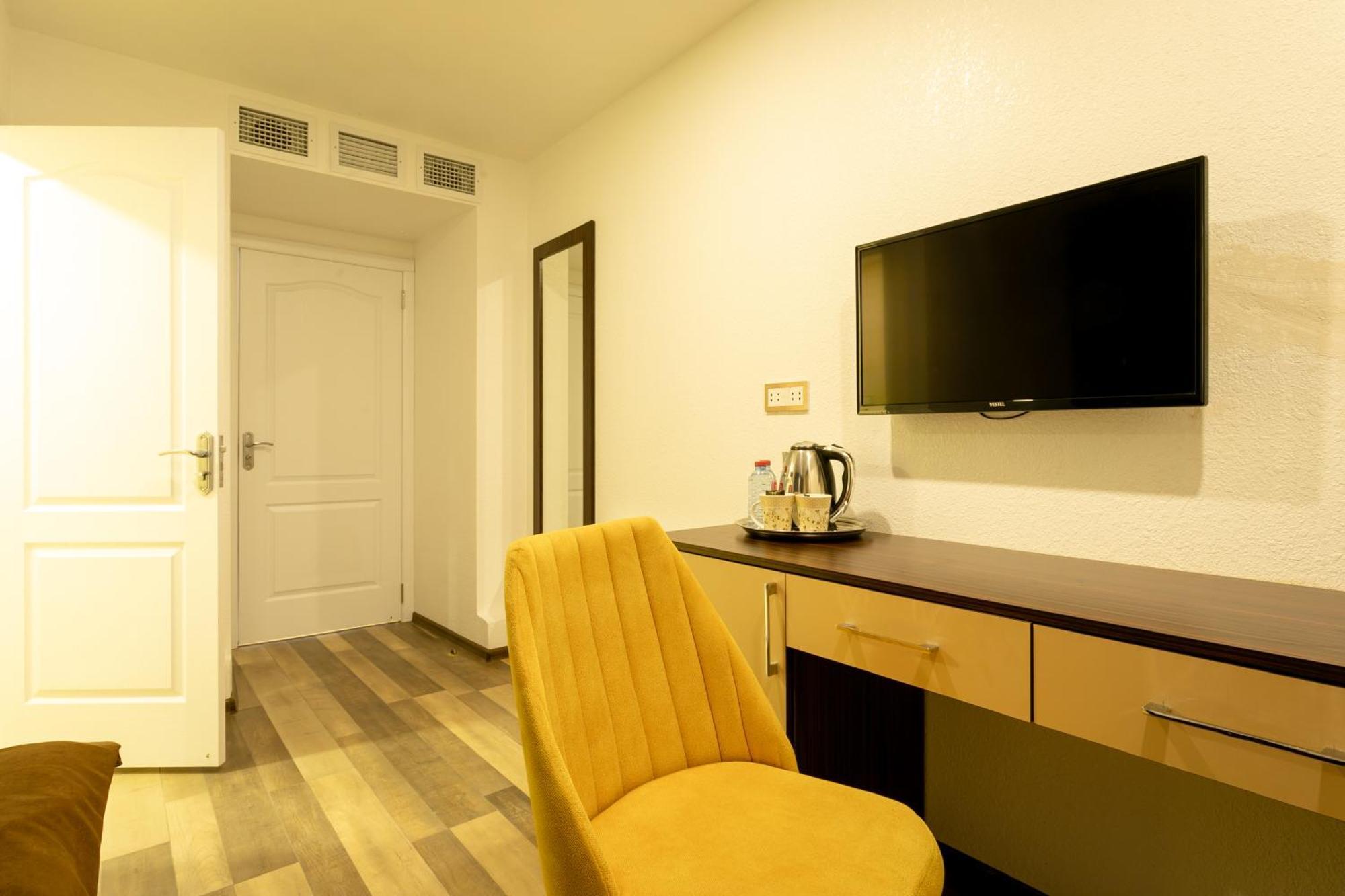 Garden Inn Nizami Hotel Baku Exterior photo