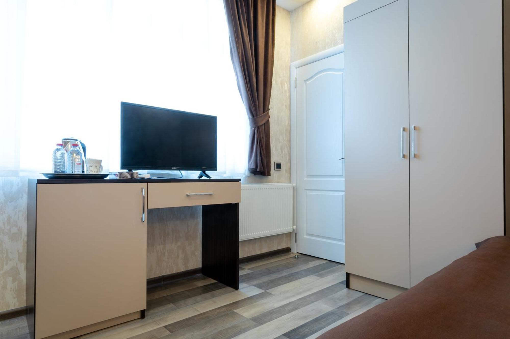 Garden Inn Nizami Hotel Baku Exterior photo